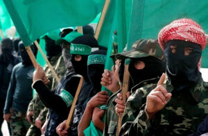 Hamas-asiantuntija Matthias Küntzel: ”Toisin kuin muissa sodissa, joissa aseilla suojellaan ihmisiä, Hamasin sodassa ihmiset suojelevat aseita”